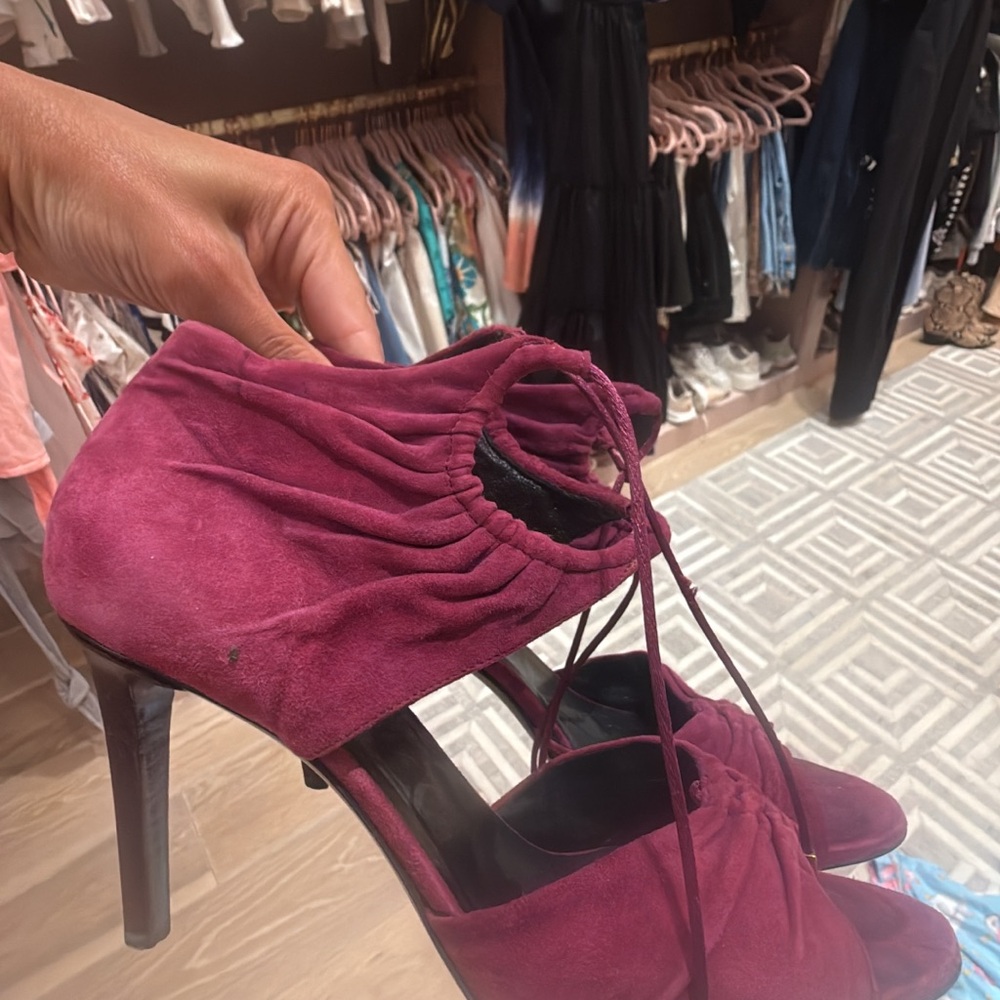 Gucci Women's Heels in Deep Pink Suede
